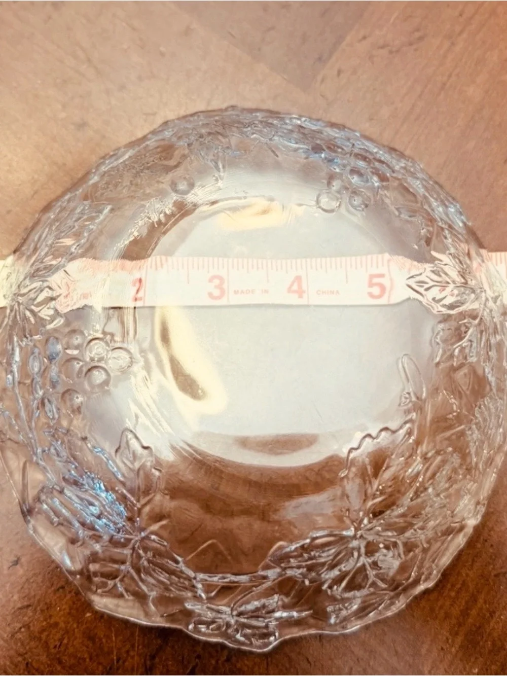 Leaf-Embossed Glass Dessert Bowls - Clear Set of 4